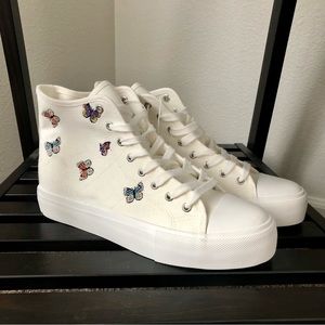 NWT🦋 Y2K Butterfly High Tops